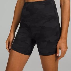 Lululemon Camo Biker Shorts Sz 4